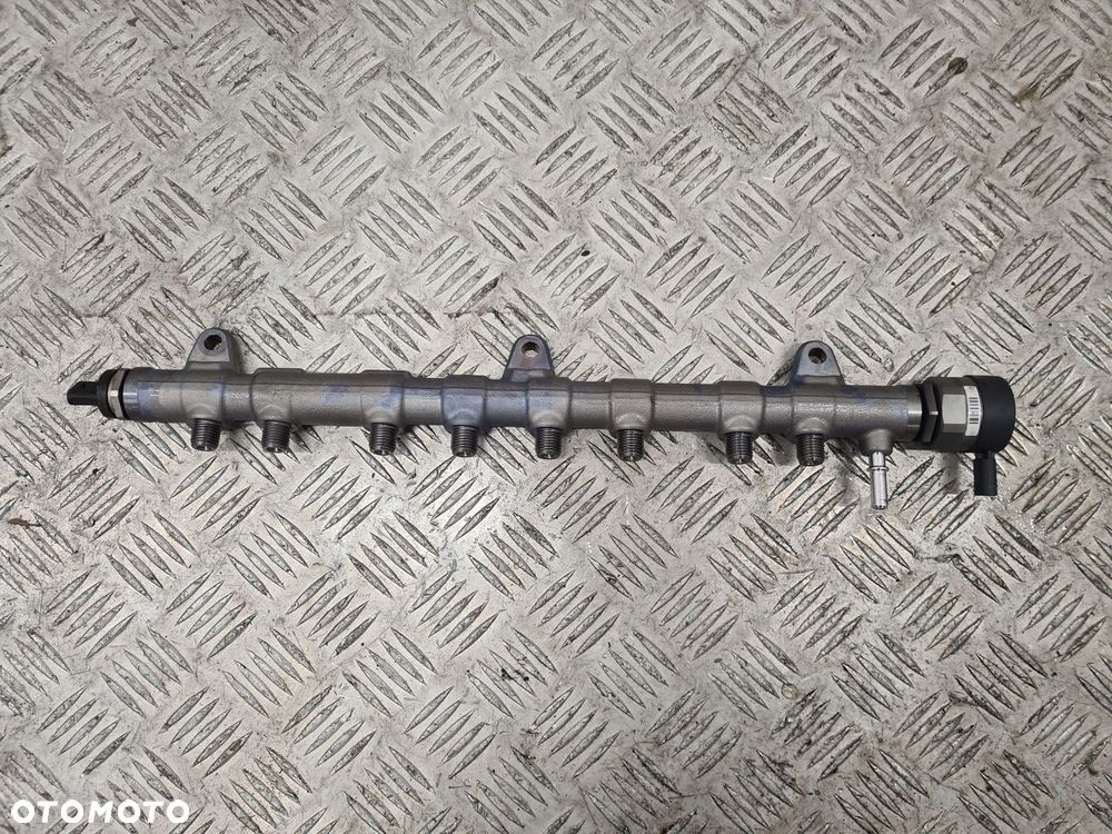 BMW X5 G05 LISTWA WTRYSKOWA 8599216 3.0D B57 - 1