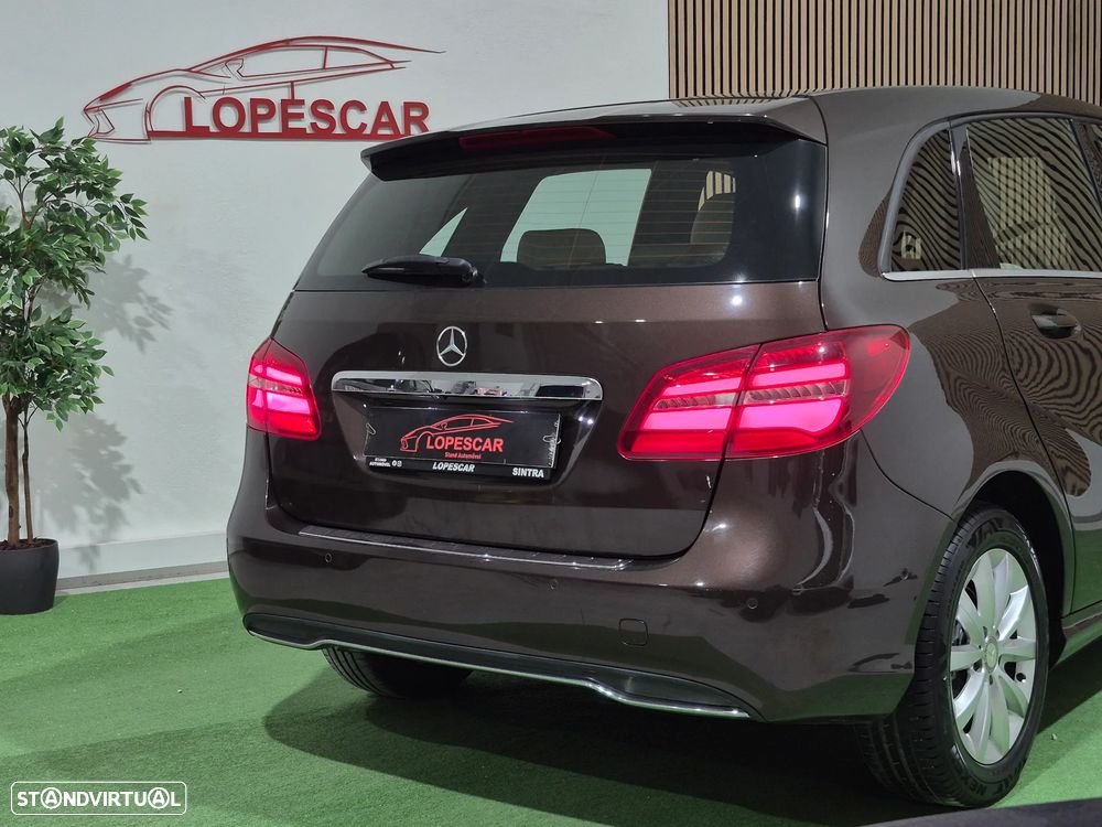 Mercedes-Benz B 180 d Style - 7