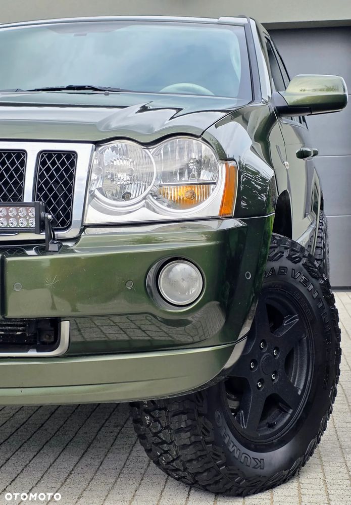 Jeep Grand Cherokee - 16