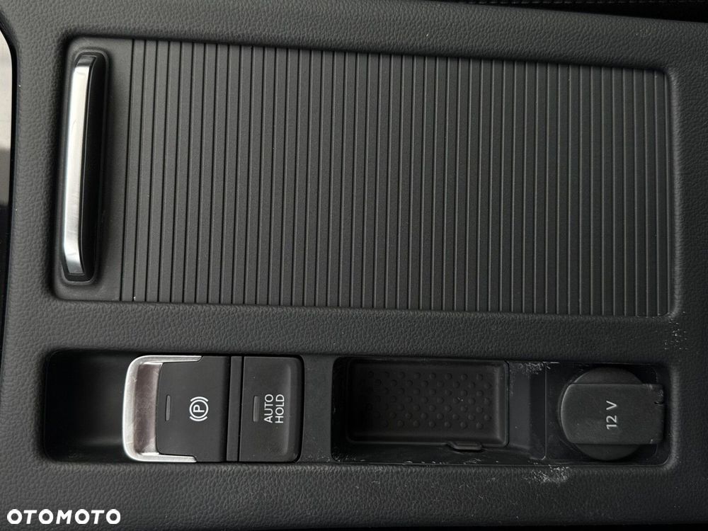 Volkswagen Passat 2.0 TDI Business DSG - 26