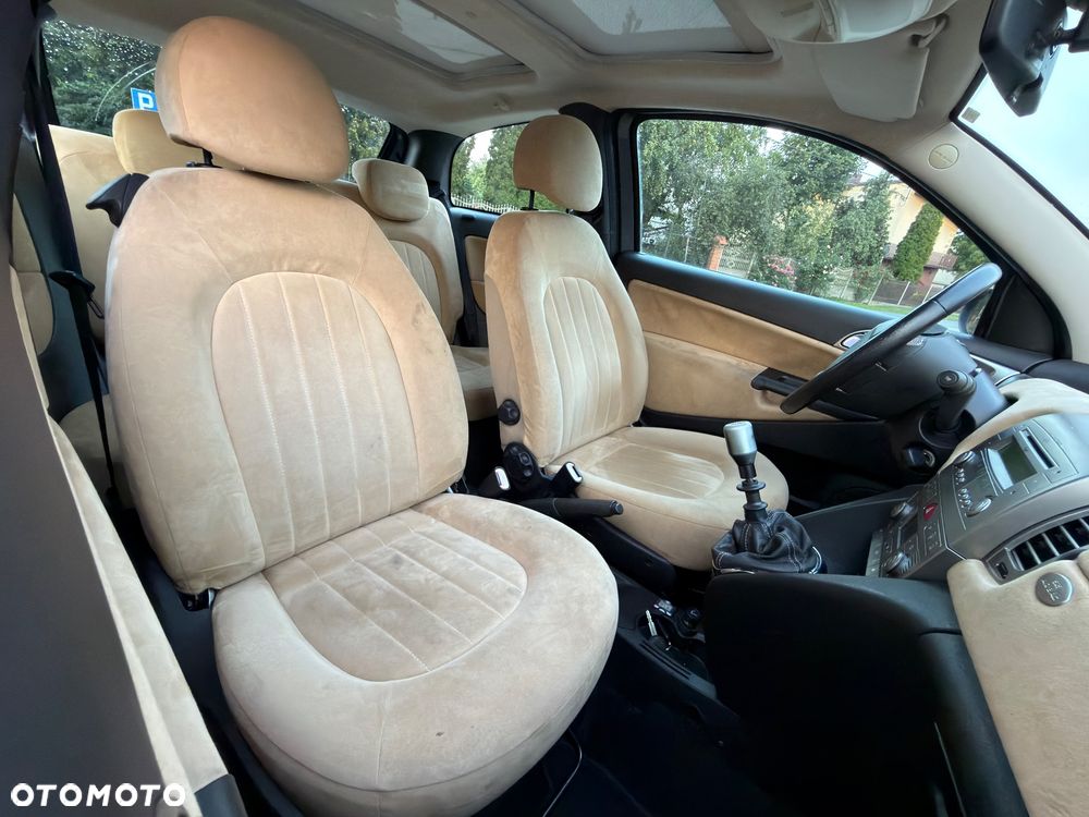 Lancia Ypsilon Y 1.4 8v Platino - 13