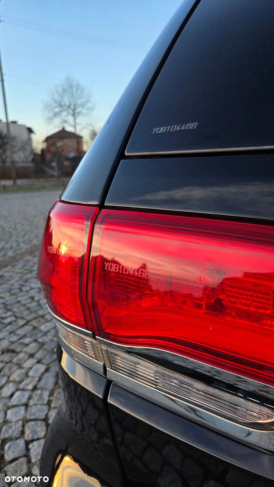 Jeep Grand Cherokee 5.7 V8 HEMI 4WD Automatik Overland - 25