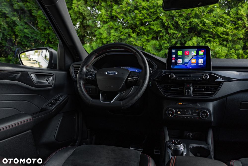 Ford Kuga 2.5 Duratec PHEV ST-LINE - 19