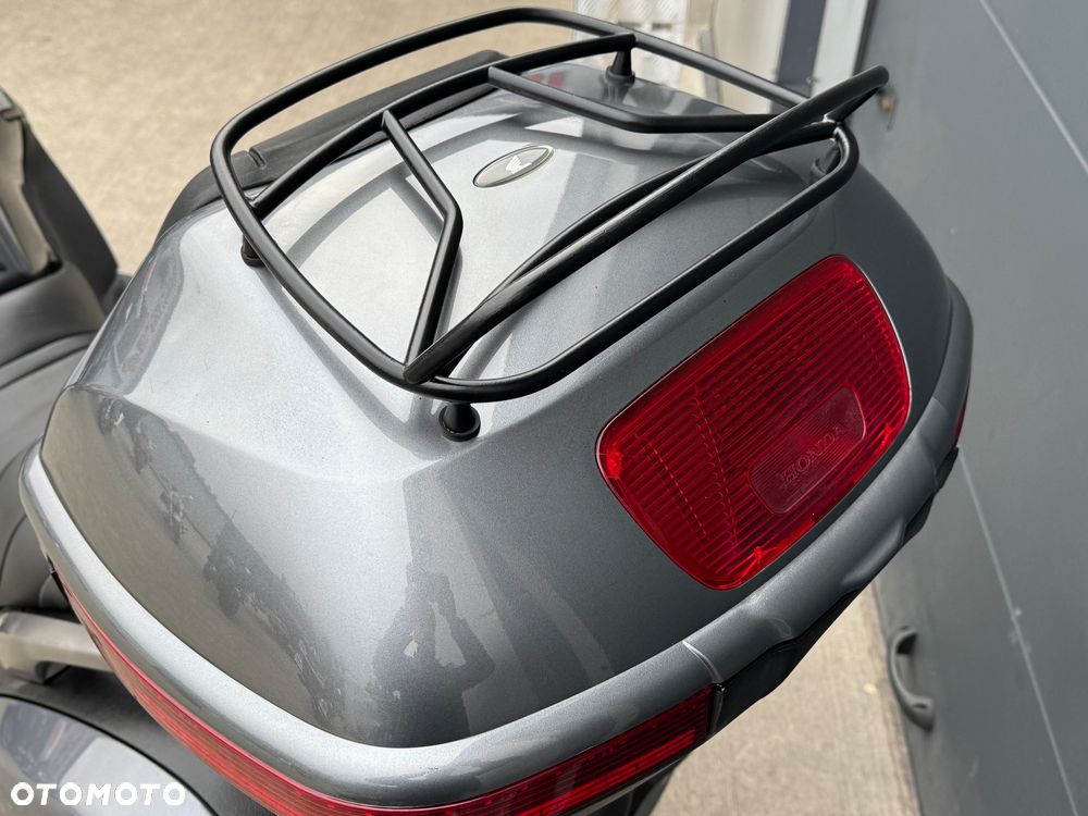 Honda Deauville - 31