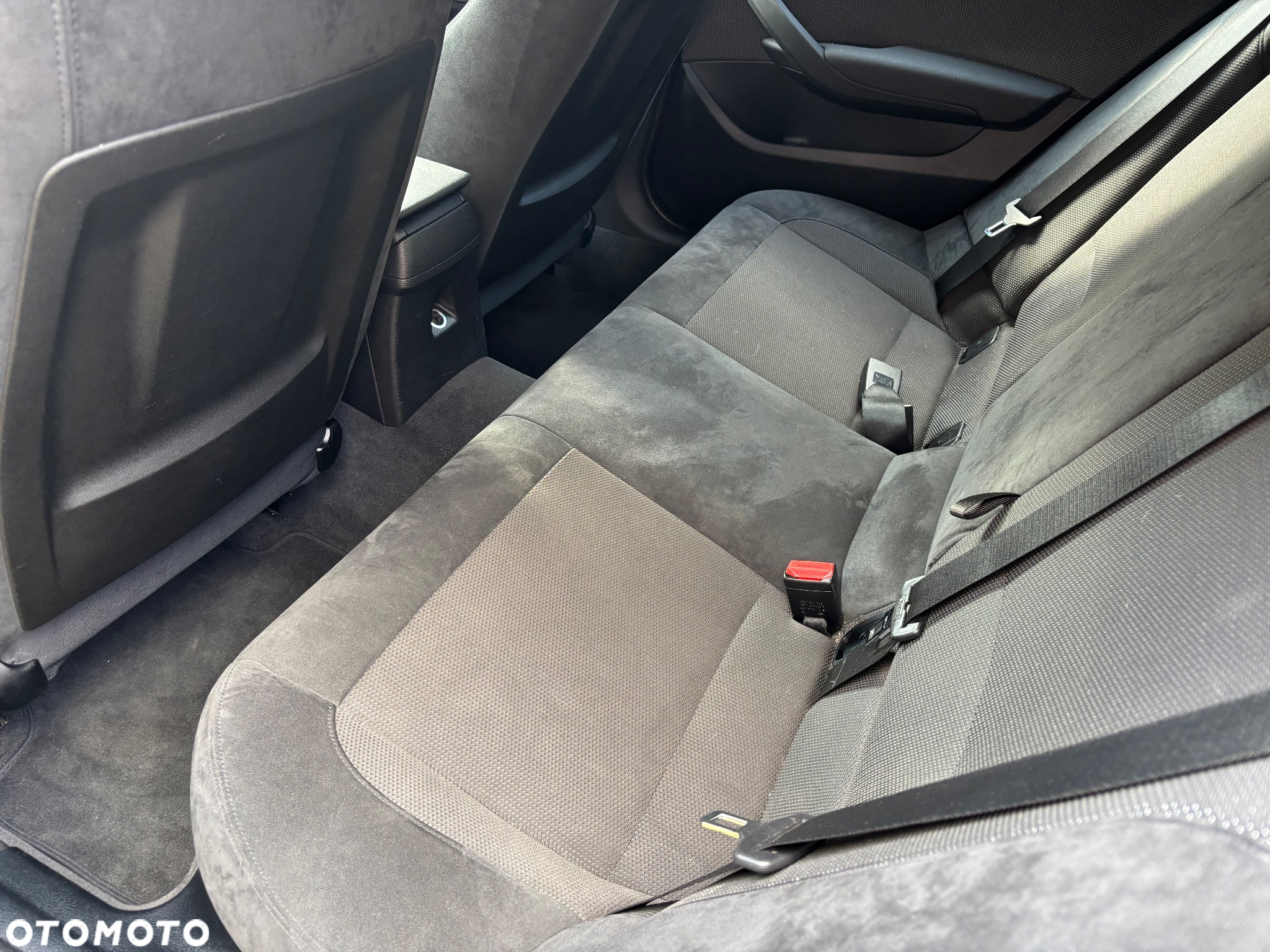BMW X1 xDrive20i - 15