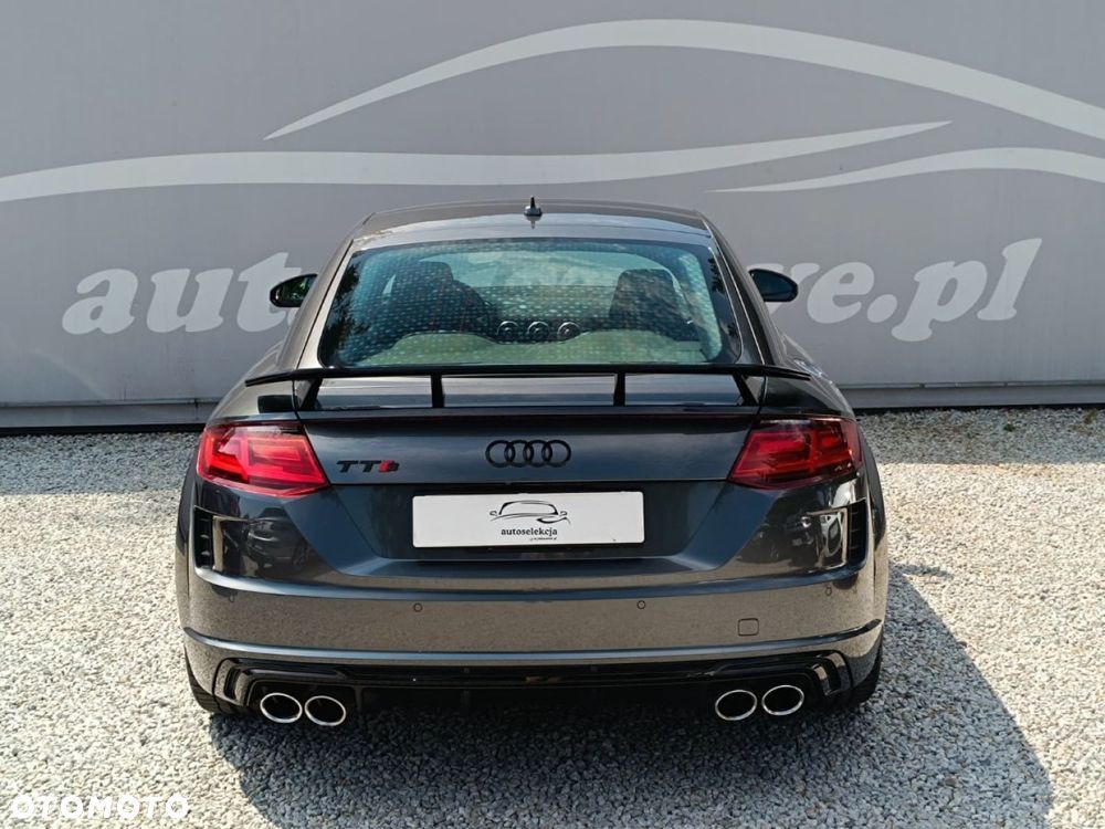 Audi TT S Coupé - 15