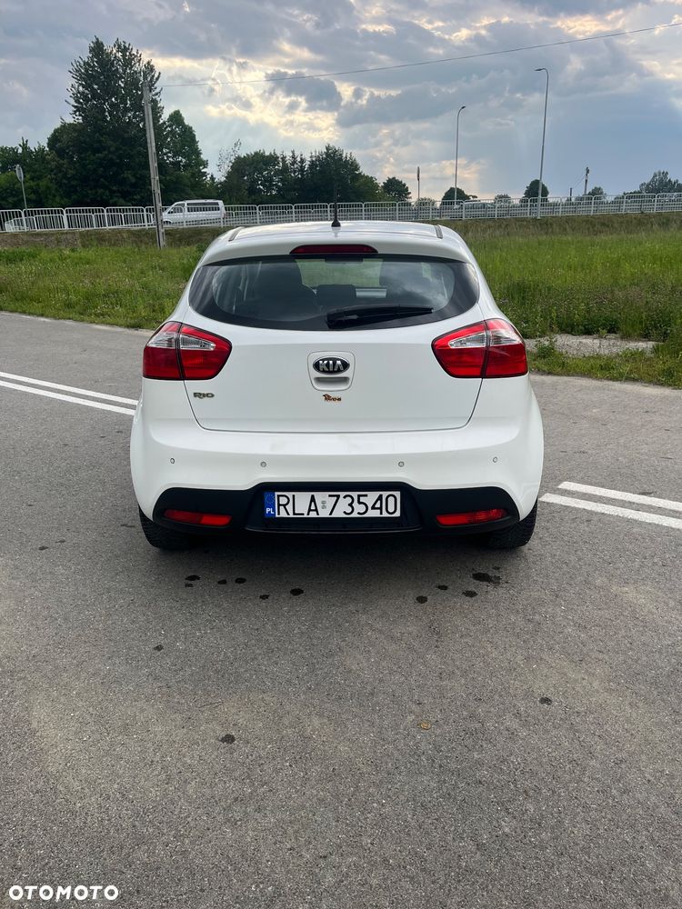 Kia Rio 1.2 Edition 7 - 11