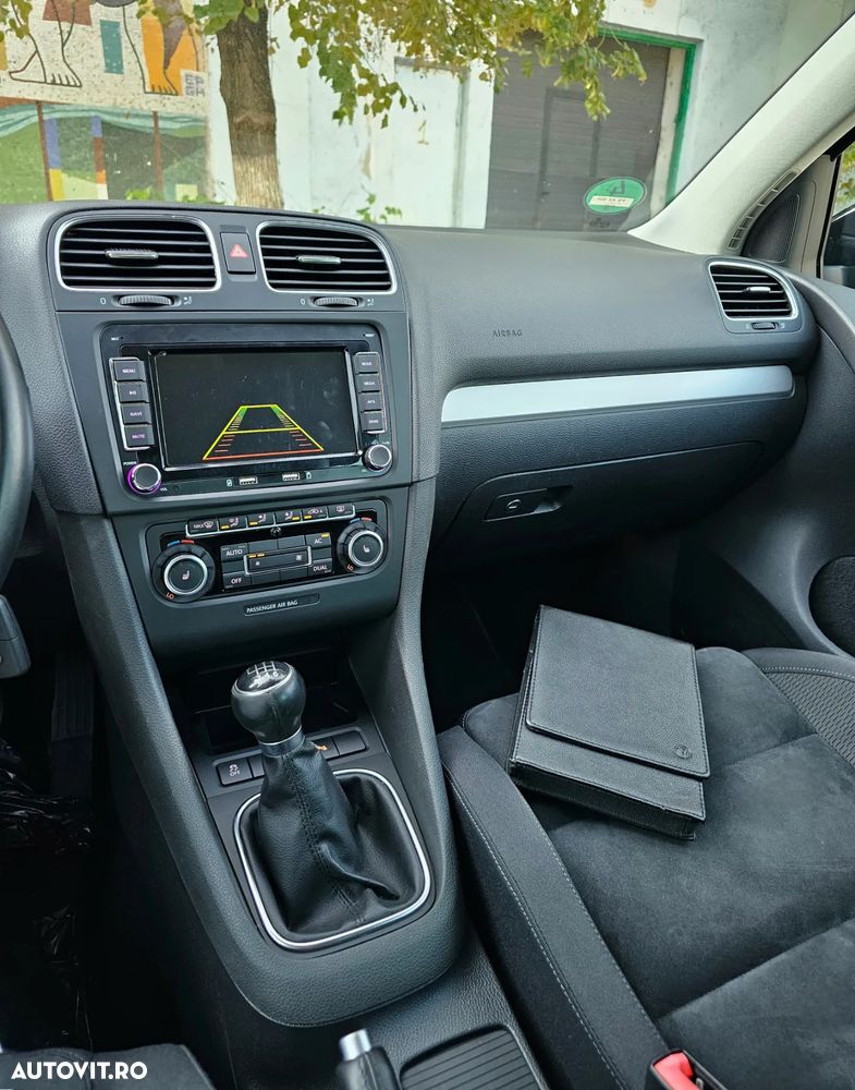 Volkswagen Golf 1.4 TSI Highline - 26