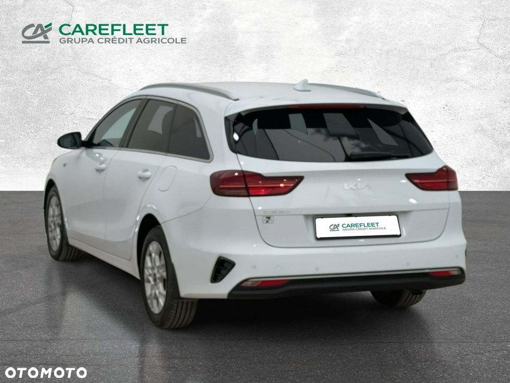 Kia Ceed - 8