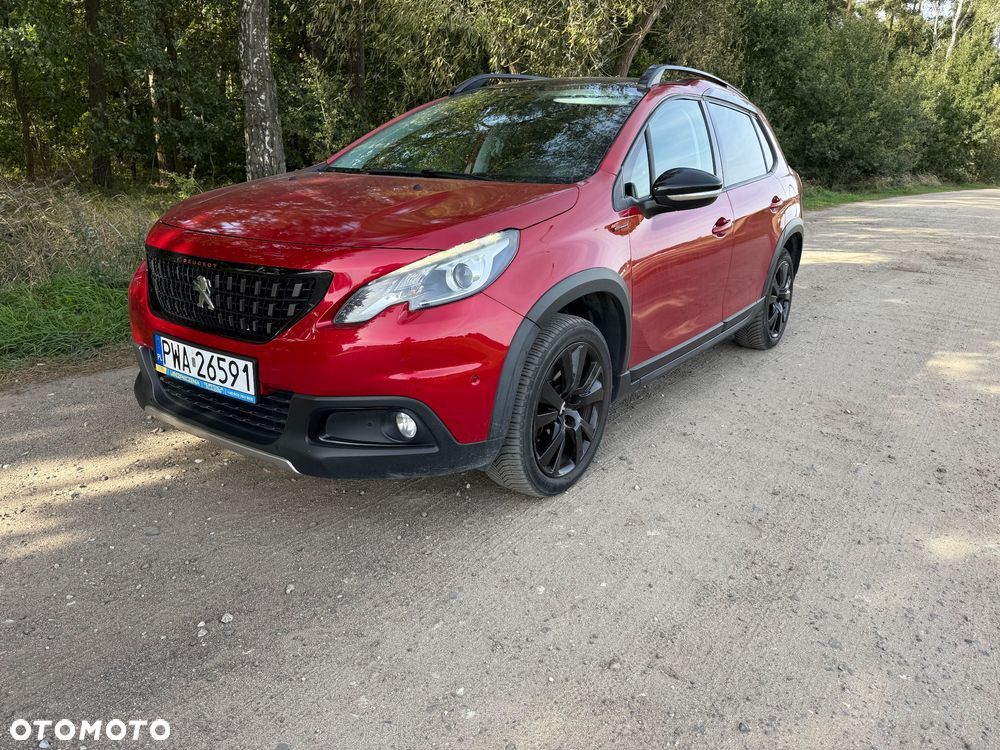 Peugeot 2008 1.2 Pure Tech Allure S&S - 12