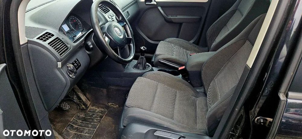 Volkswagen Touran 2.0 TDI Trendline - 14