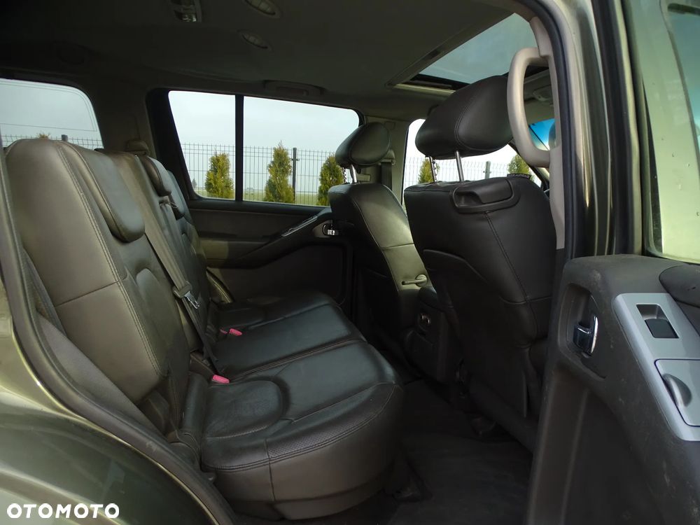 Nissan Pathfinder 2.5 DCi Elegance + - 15