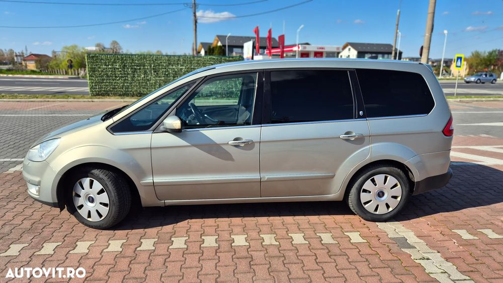 Ford Galaxy 2.0 TDCi DPF Aut. Ghia - 3