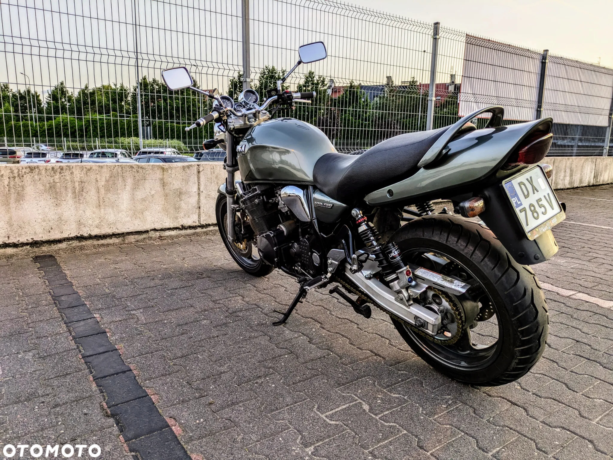 Suzuki GSX - 5