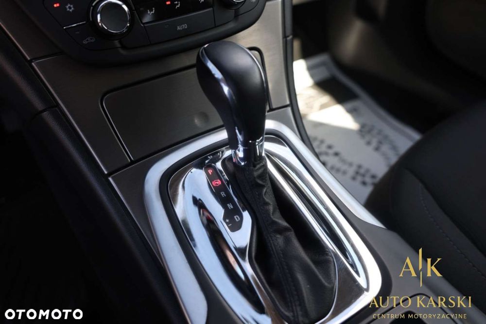 Opel Insignia - 29