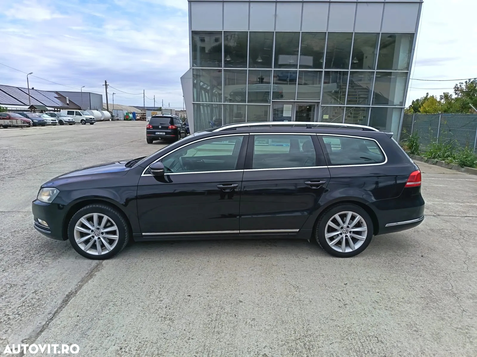 Volkswagen Passat Variant 2.0 Blue TDI SCR Highline - 3