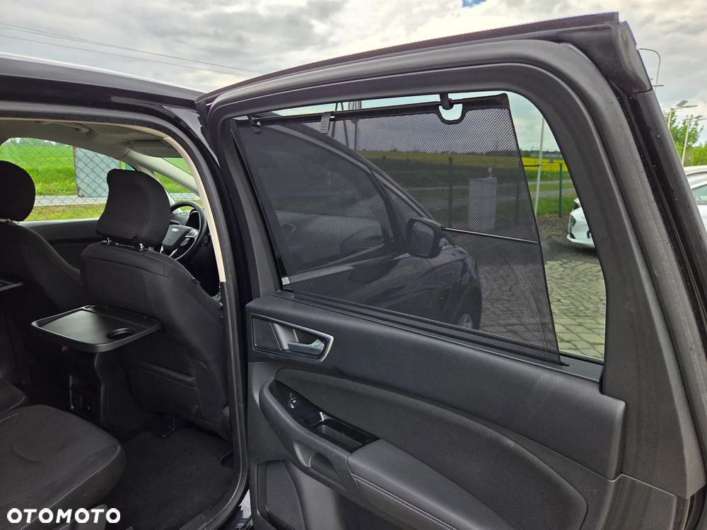 Ford S-Max - 26