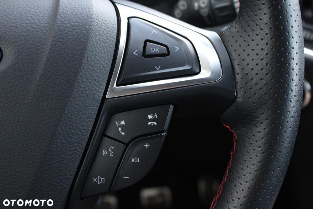 Ford S-Max - 19