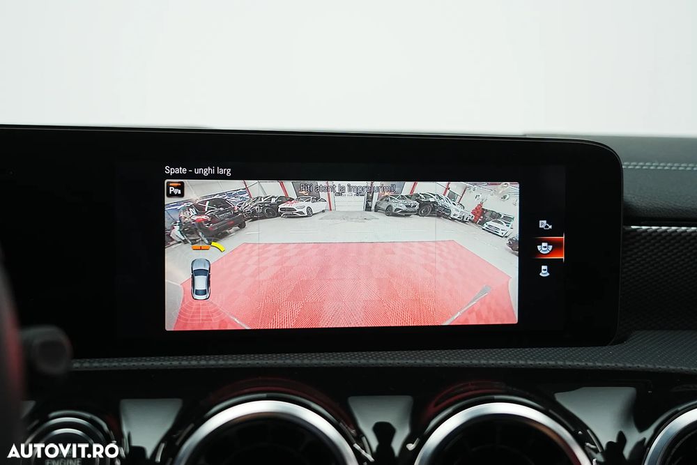 Mercedes-Benz CLA 180 7G-DCT Progressive - 39