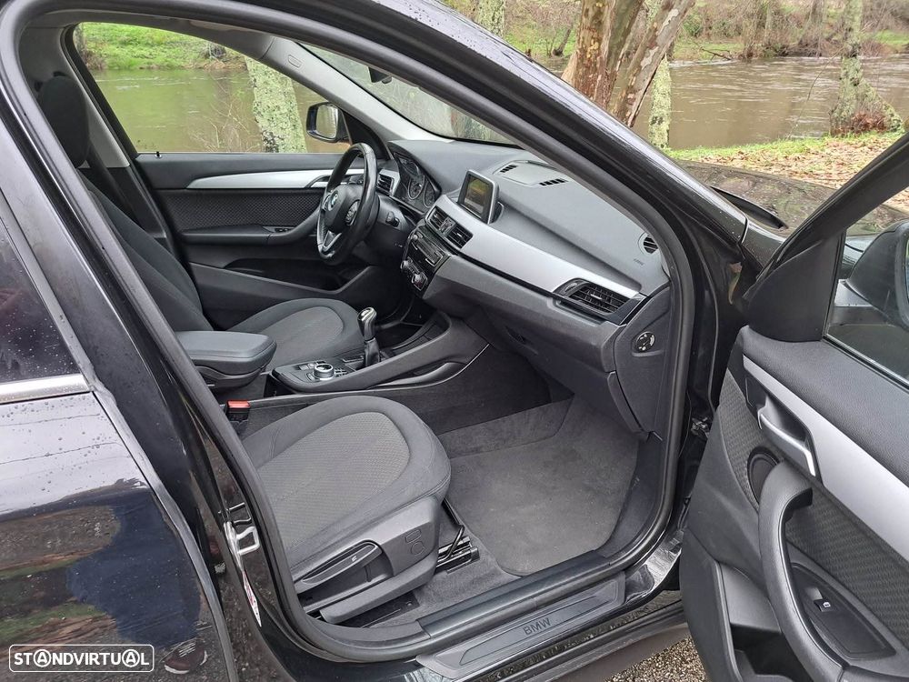 BMW X1 18 d sDrive xLine - 4