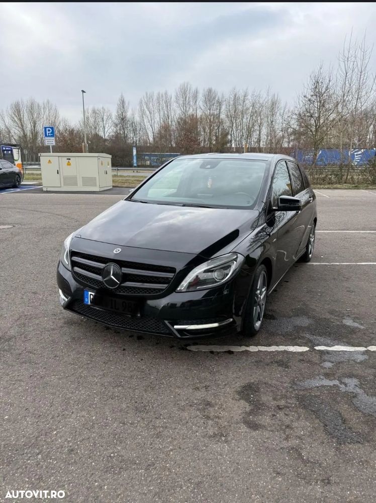 Mercedes-Benz B 200 CDI (BlueEFFICIENCY) 7G-DCT - 1