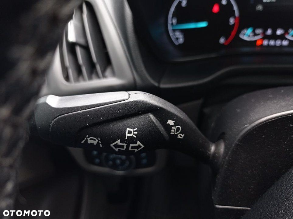 Ford Tourneo Connect - 24