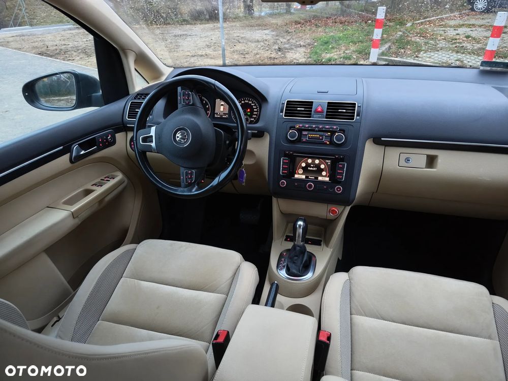Volkswagen Touran - 7