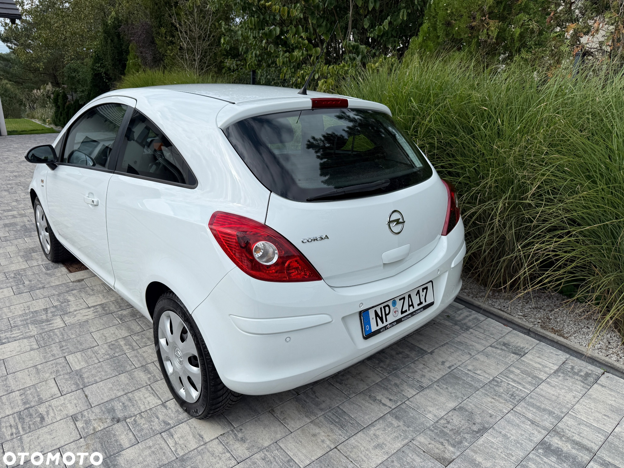 Opel Corsa 1.4 Cosmo - 28