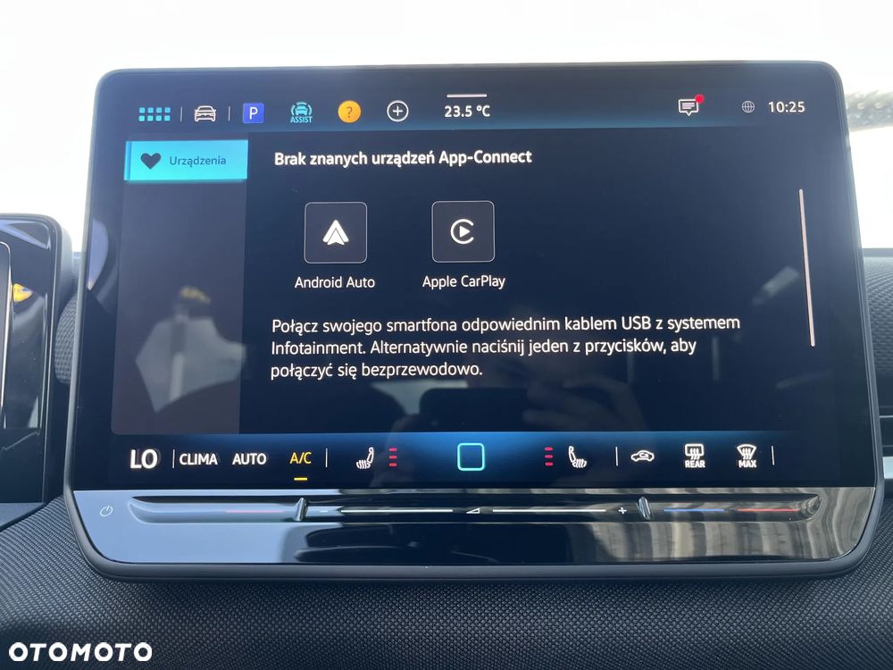 Volkswagen T-Roc 1.5 eTSI Life DSG - 32