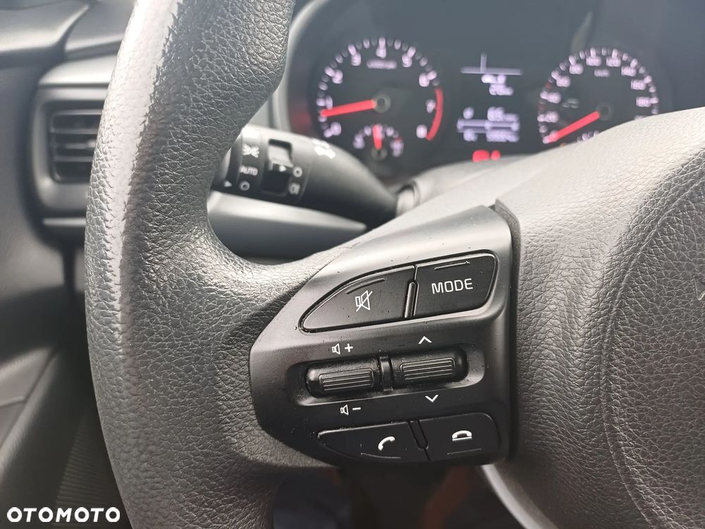 Kia Rio 1.2 M - 18