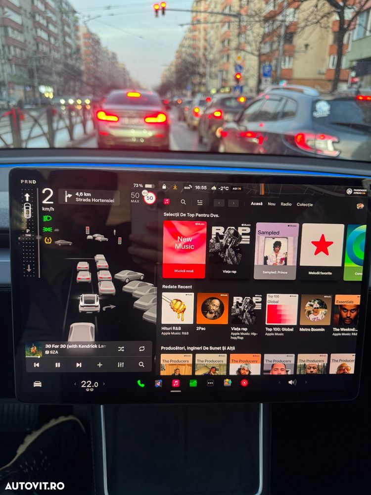 Tesla Model Y RWD - 10