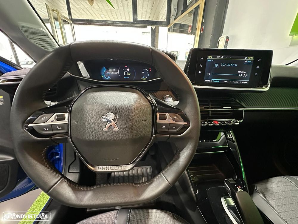 Peugeot e-208 50 kWh Allure - 34