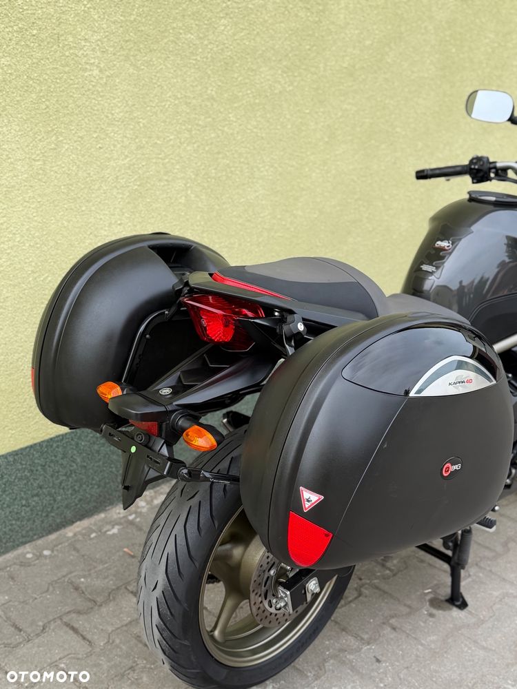 Yamaha XJ - 11