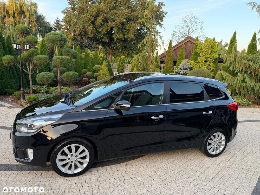 Kia Carens 1.7 CRDi L 7os - 15