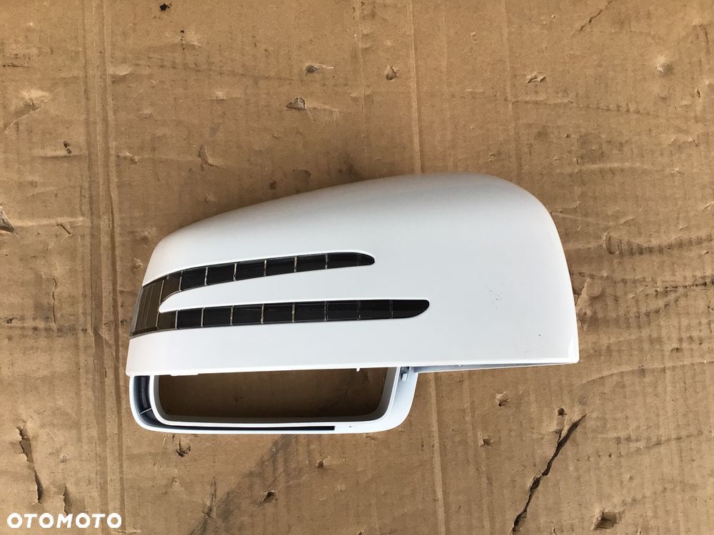 Obudowa lusterka + kierunkowskaz Mercedes W 212 W204 W166 W176 W218 - 1