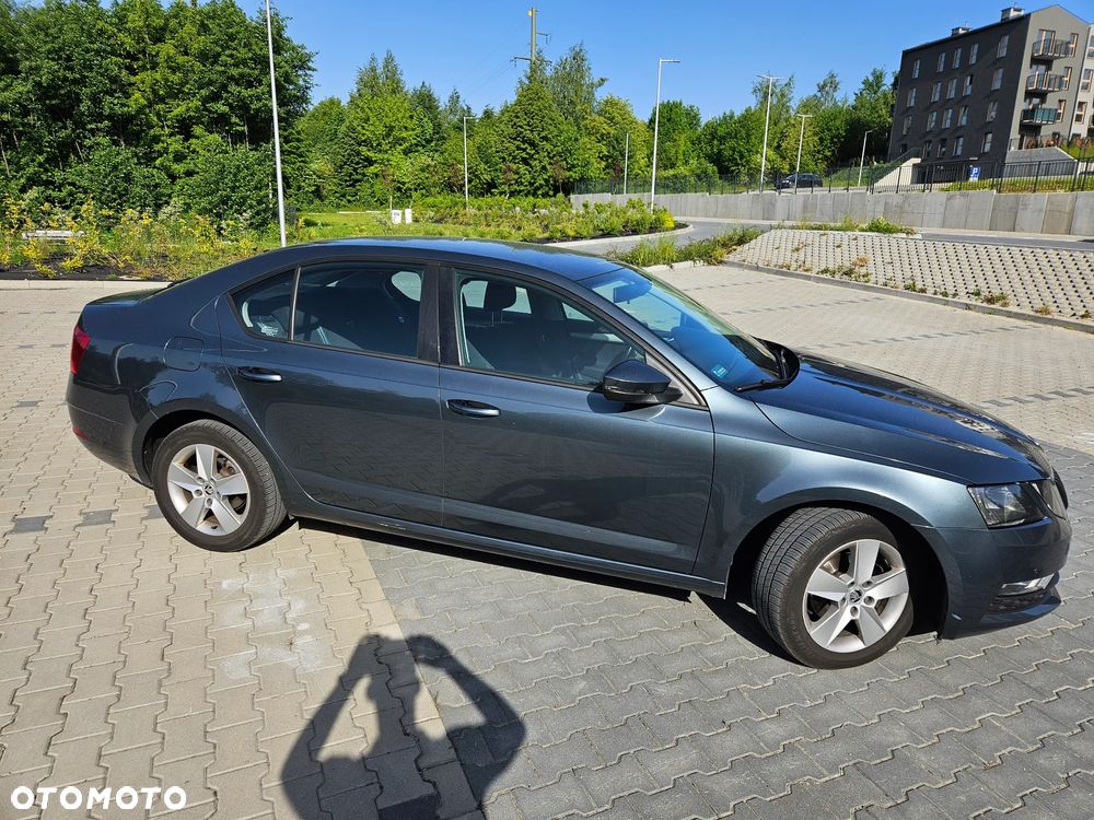 Skoda Octavia 1.6 TDI Ambition DSG - 3