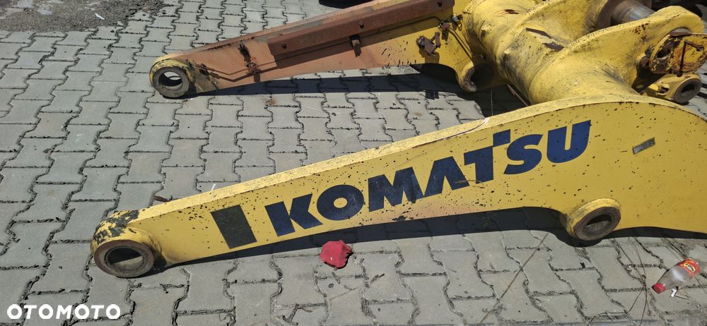 Komatsu wa tur - 2