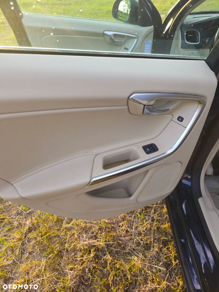 Volvo S60 D3 Drive-E Summum - 23