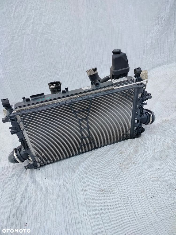 OPEL INSIGNIA A 2.0 TURBO BENZYNA PAS PRZEDNI CHŁODNICE WENTYLATOR KOMPLET - 1