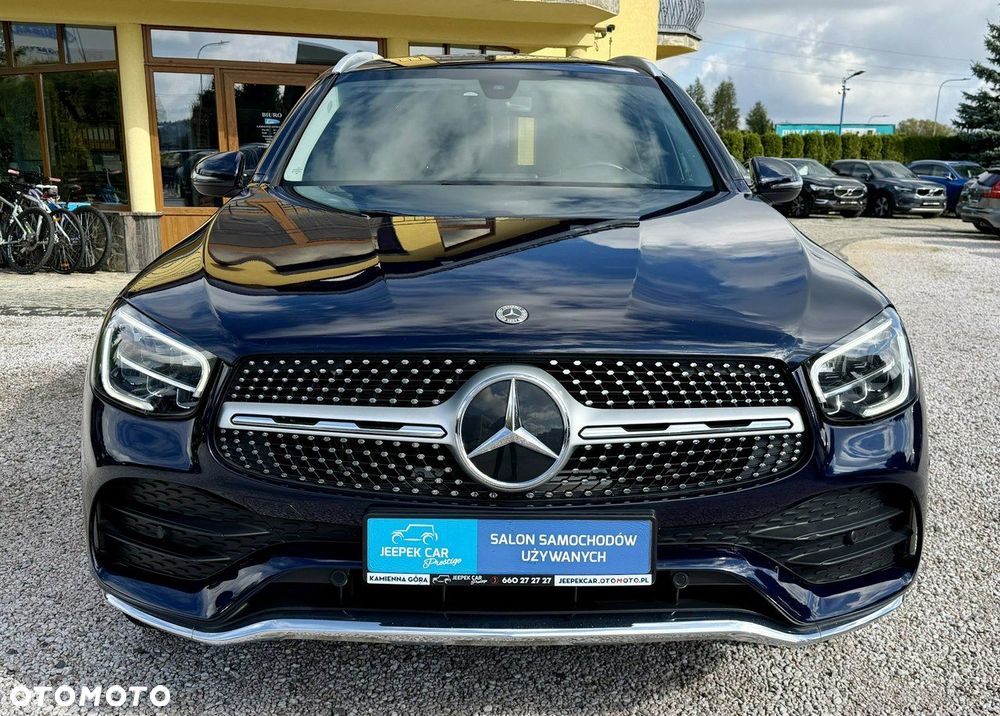 Mercedes-Benz GLC 300 d 4Matic 9G-TRONIC AMG Line - 2