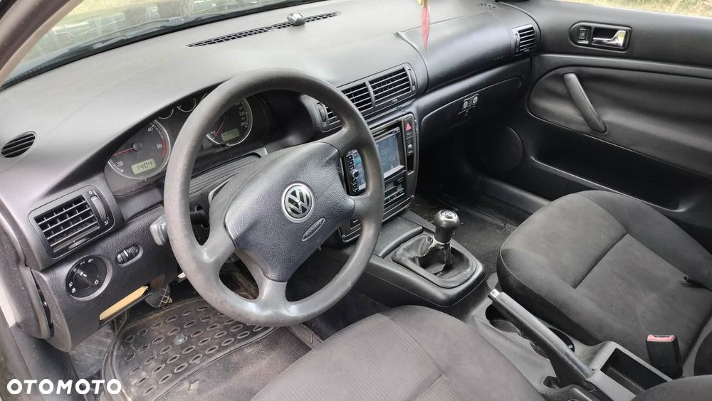 Volkswagen Passat 1.9 TDI 4Mot Comfortline - 6