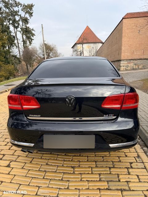 Volkswagen Passat 2.0 TDI DSG BlueMotion Technology Exclusive - 5