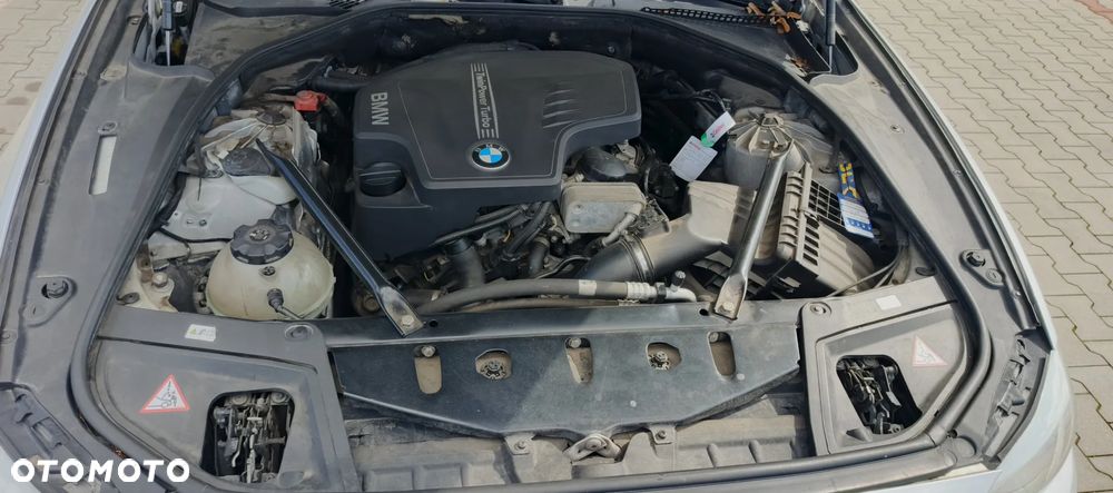 BMW Seria 5 520i - 19