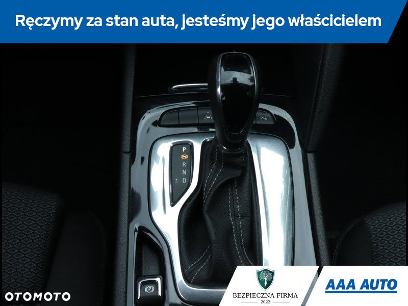Opel Insignia - 16