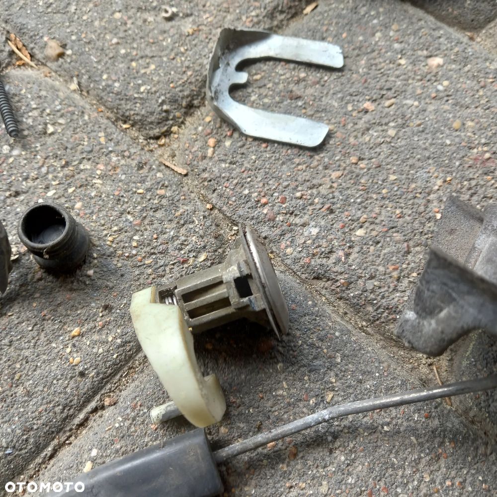 drzwi szyba zamek podnośnik silniczek mechanizm szyby peugeot 306 posiadam wszystkie części do tego modelu - 17