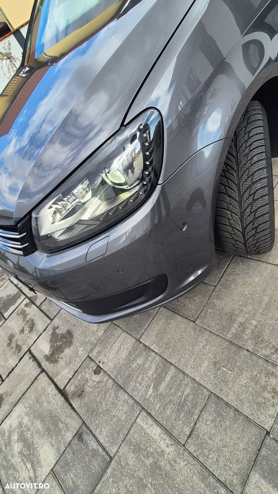 Volkswagen Touran - 9