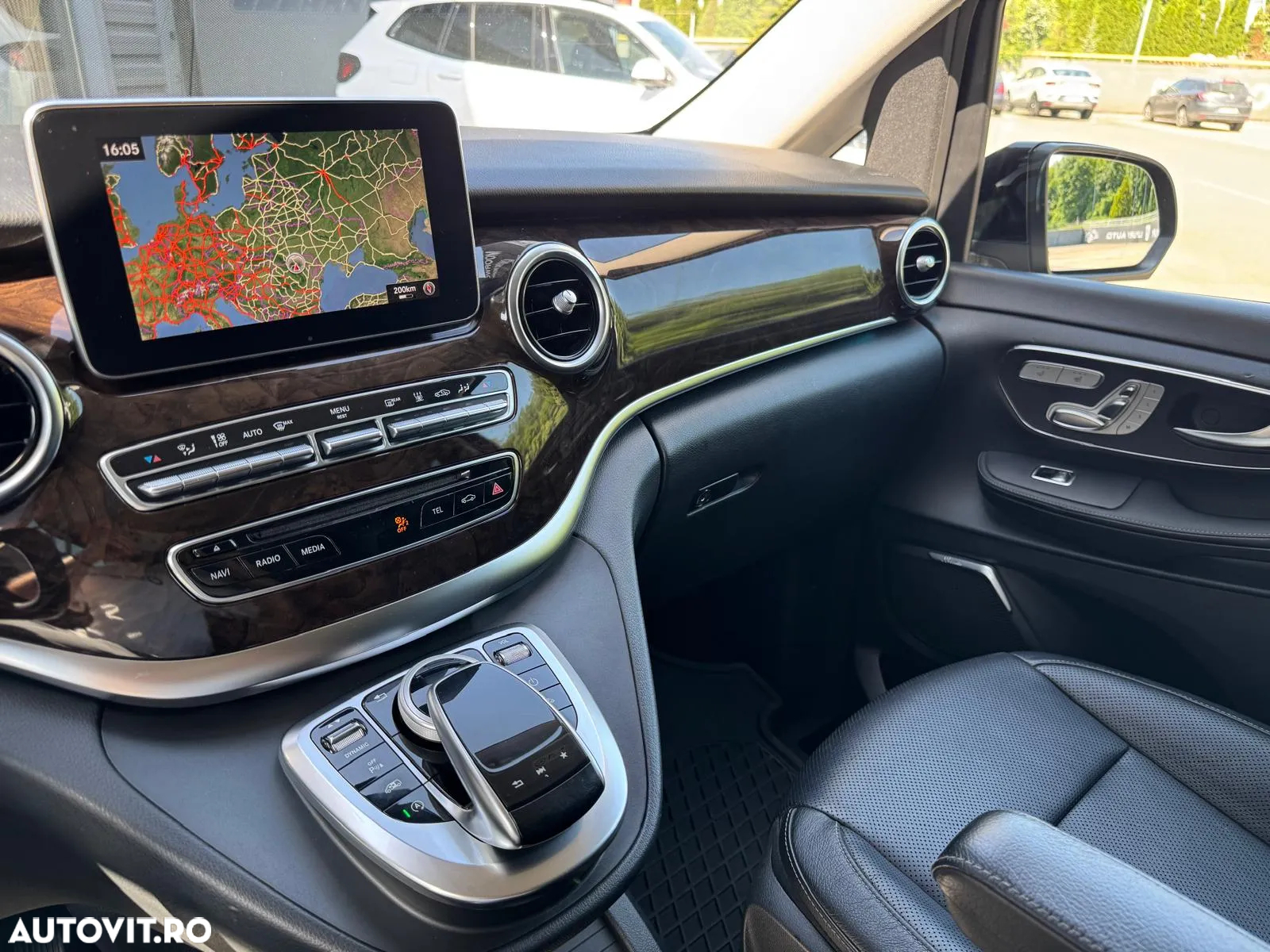 Mercedes-Benz V 250 (BlueTEC) d kompakt 4Matic 7G-TRONIC Avantgarde - 23