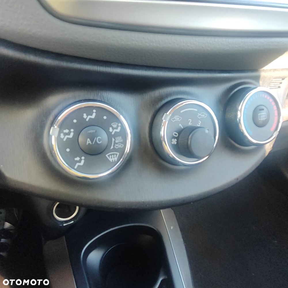 Toyota Yaris 1.33 Active - 24