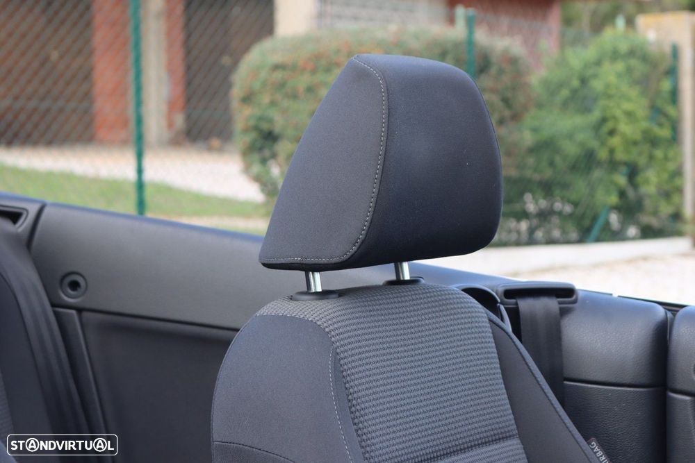 VW Golf Cabriolet - 21