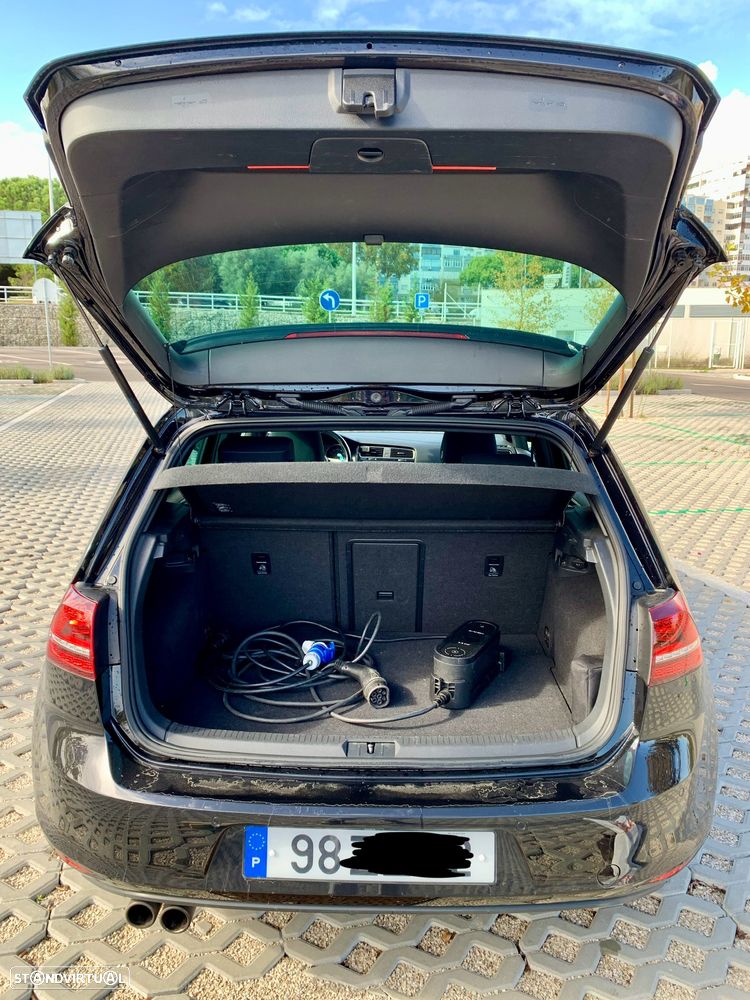 VW Golf 1.4 GTE Plug-In-Hybrid DSG - 4